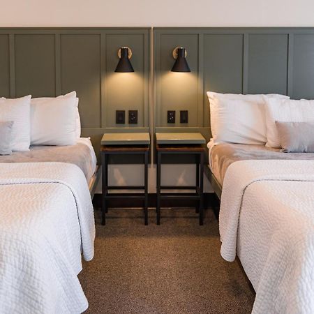 River City Inn Parsons Dış mekan fotoğraf